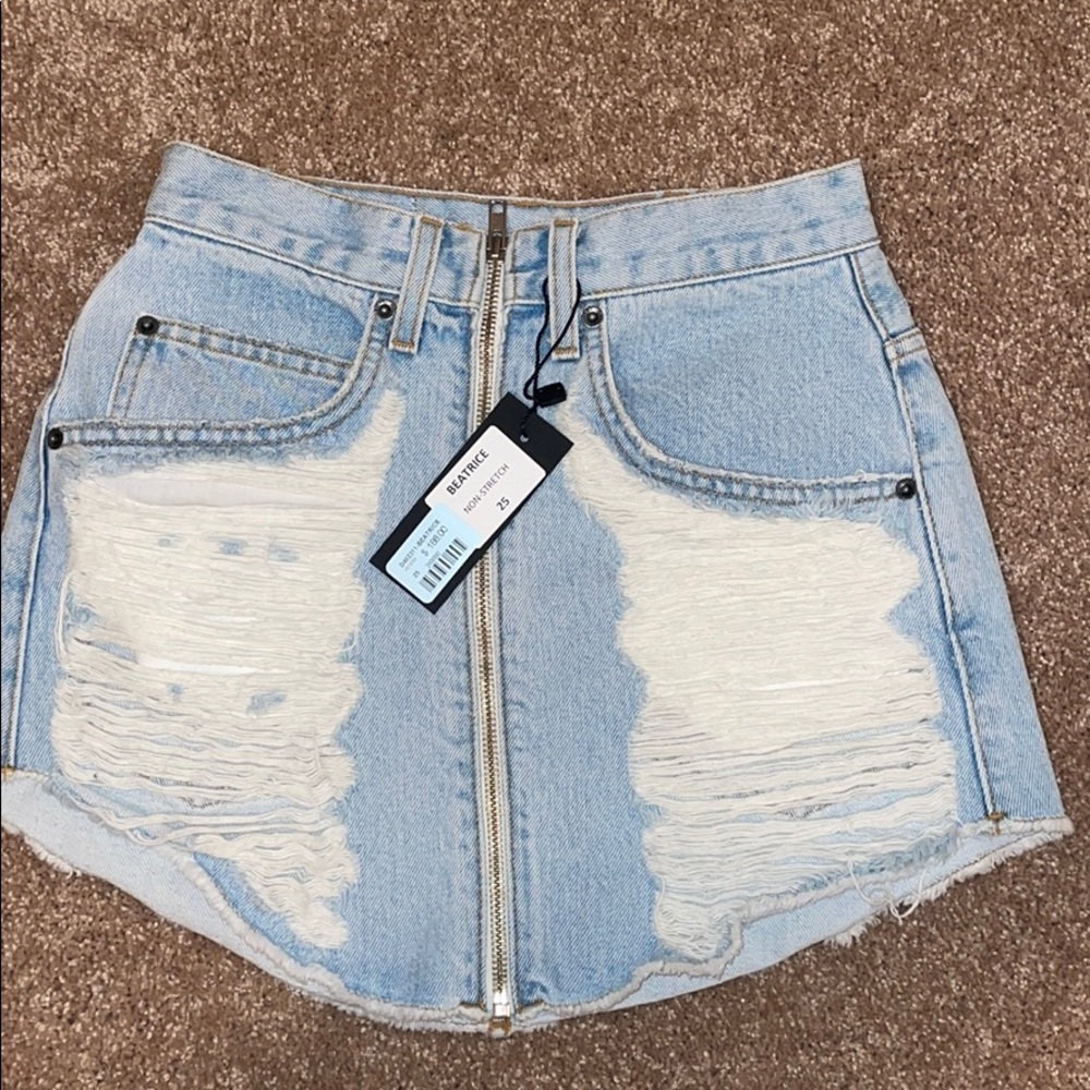 NWT Carmar skirt